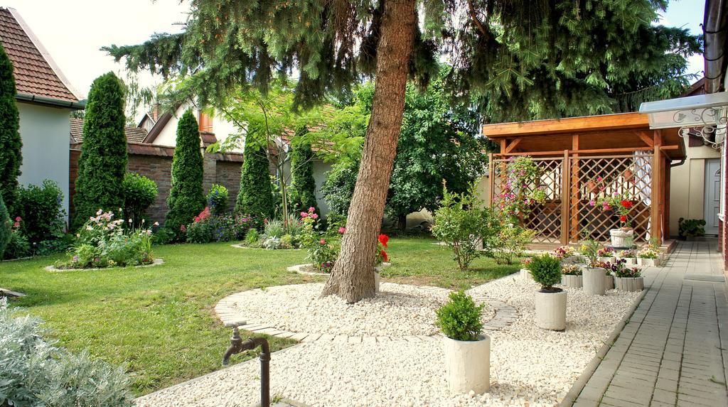 Hajnal Apartman Βίλα Gyula Εξωτερικό φωτογραφία